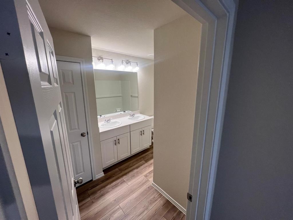 Elizabeth Crk Alpha Ranch - Residential