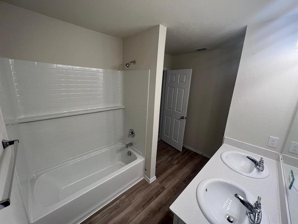 Elizabeth Crk Alpha Ranch - Residential