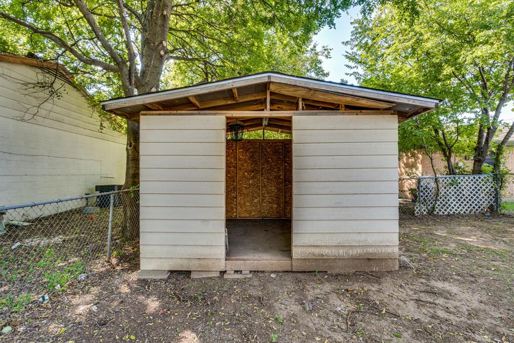 M F Hawkins - Residential Lease