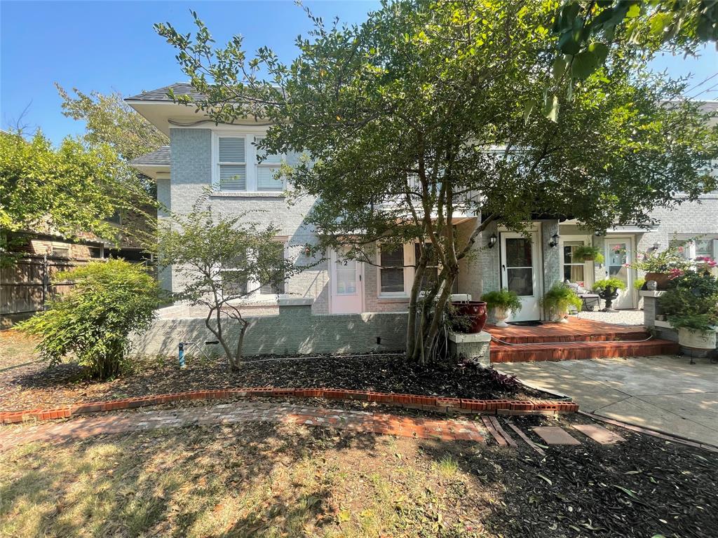 Chamberlain Arlington Heights 1st - Residential Lease