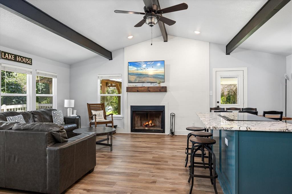 The Liveoaks Add - Residential