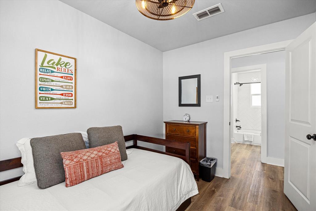 The Liveoaks Add - Residential