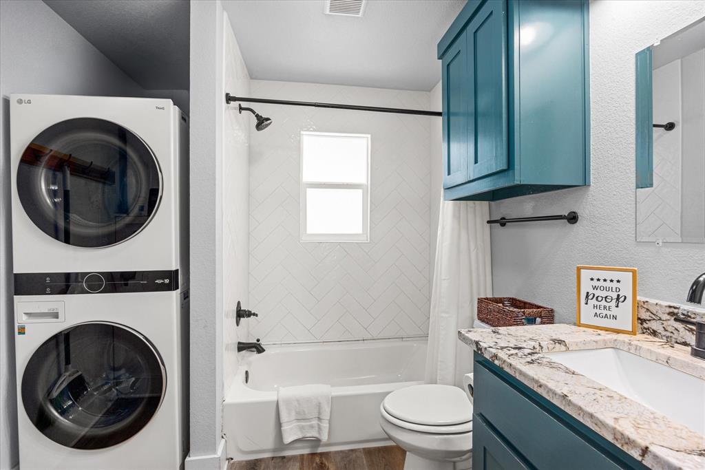 The Liveoaks Add - Residential