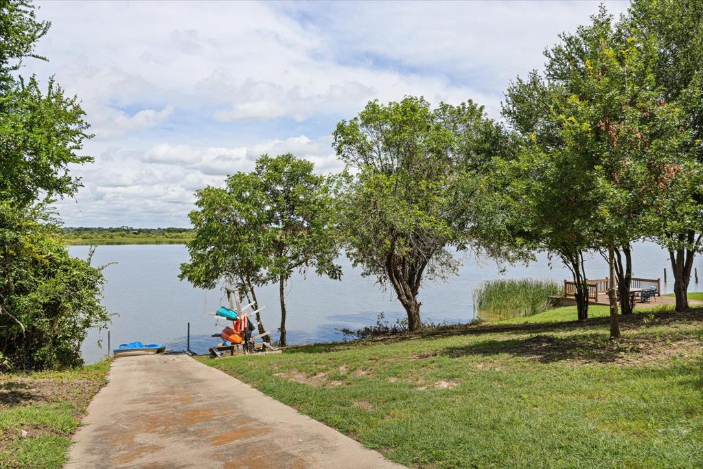 The Liveoaks Add - Residential