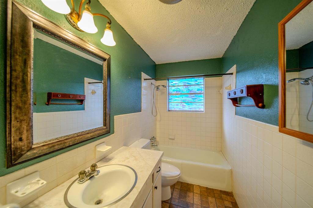 Bivins 1st - Residential Lease