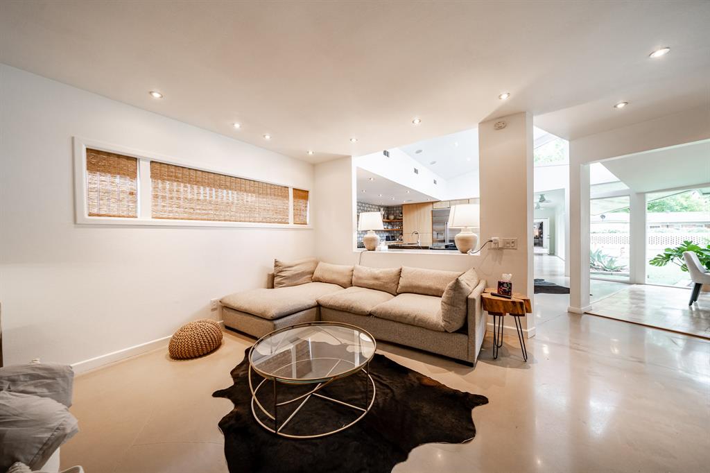 Elm Place Of H Ward - Residential