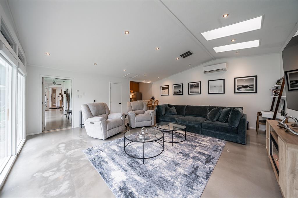 Elm Place Of H Ward - Residential