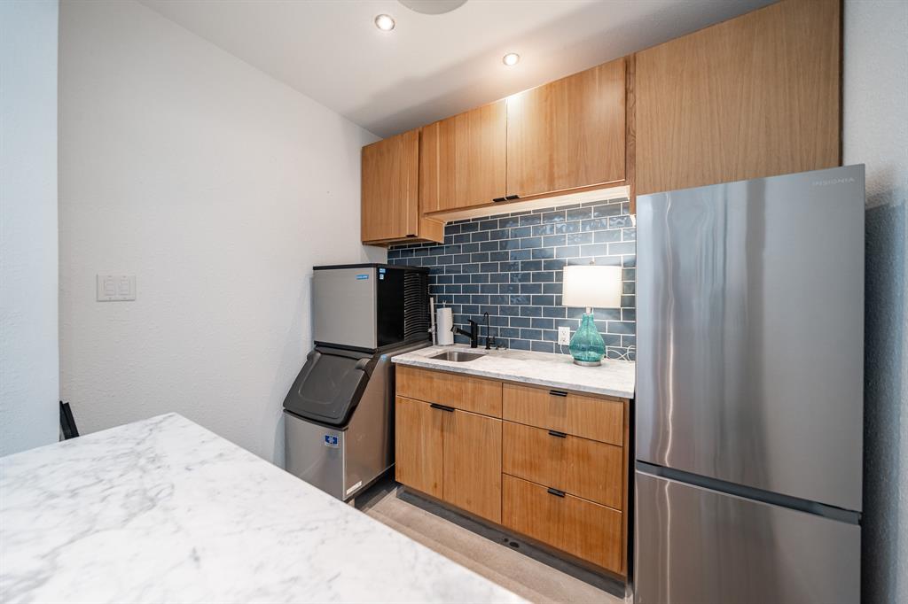 Elm Place Of H Ward - Residential