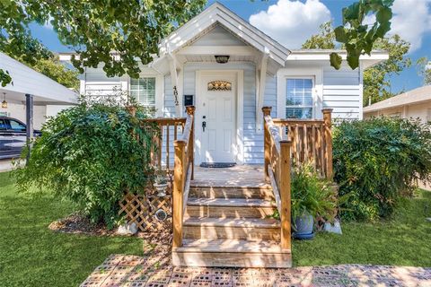 4812 Calmont Avenue Fort Worth TX 76107