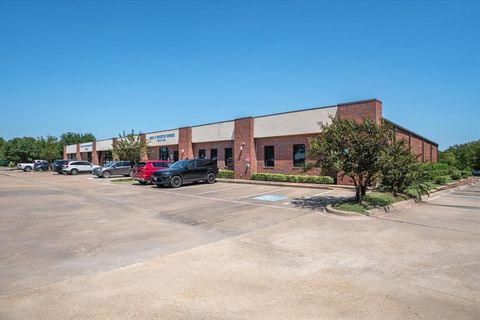 2525 E US Highway 175 Kaufman TX 75142
