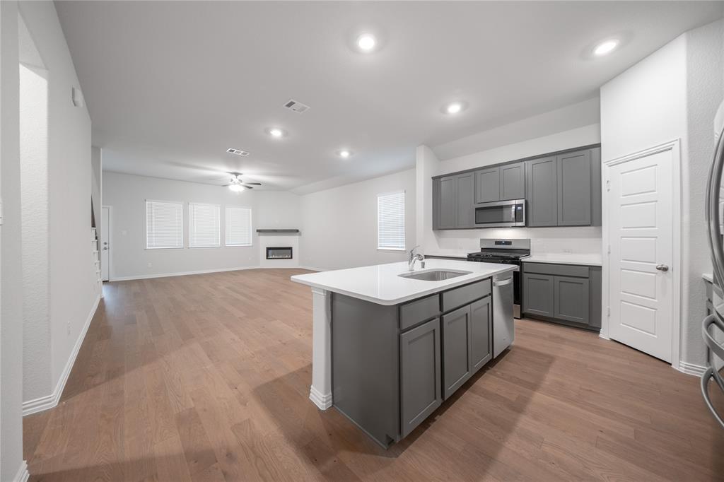 3028 Hollybrook Lane