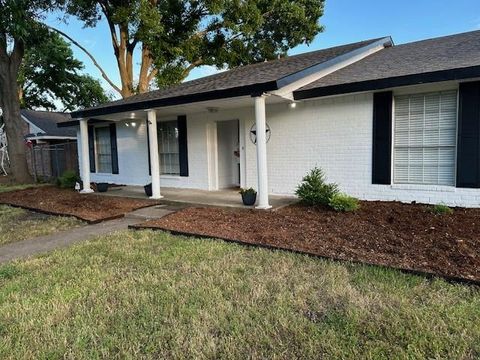 2612 Lemmontree Lane Plano TX 75074