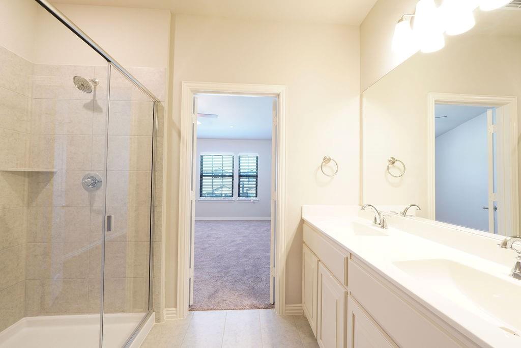 Vista Del Arroyo - Residential Lease