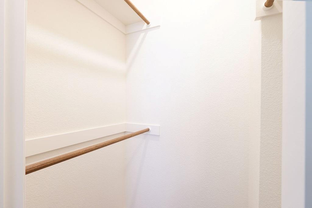 Vista Del Arroyo - Residential Lease