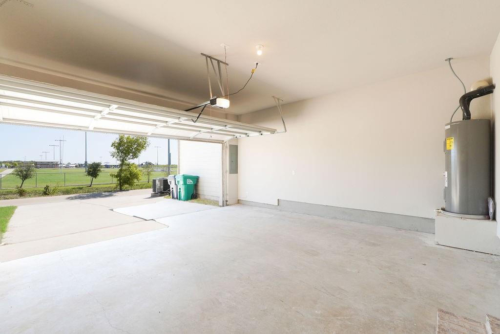 Vista Del Arroyo - Residential Lease