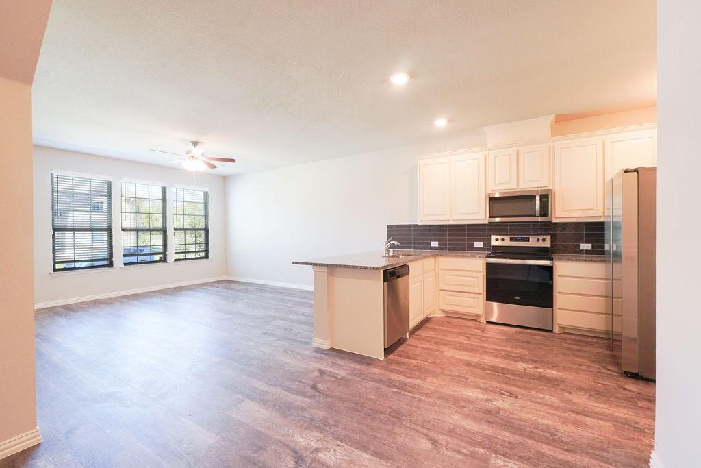 Vista Del Arroyo - Residential Lease