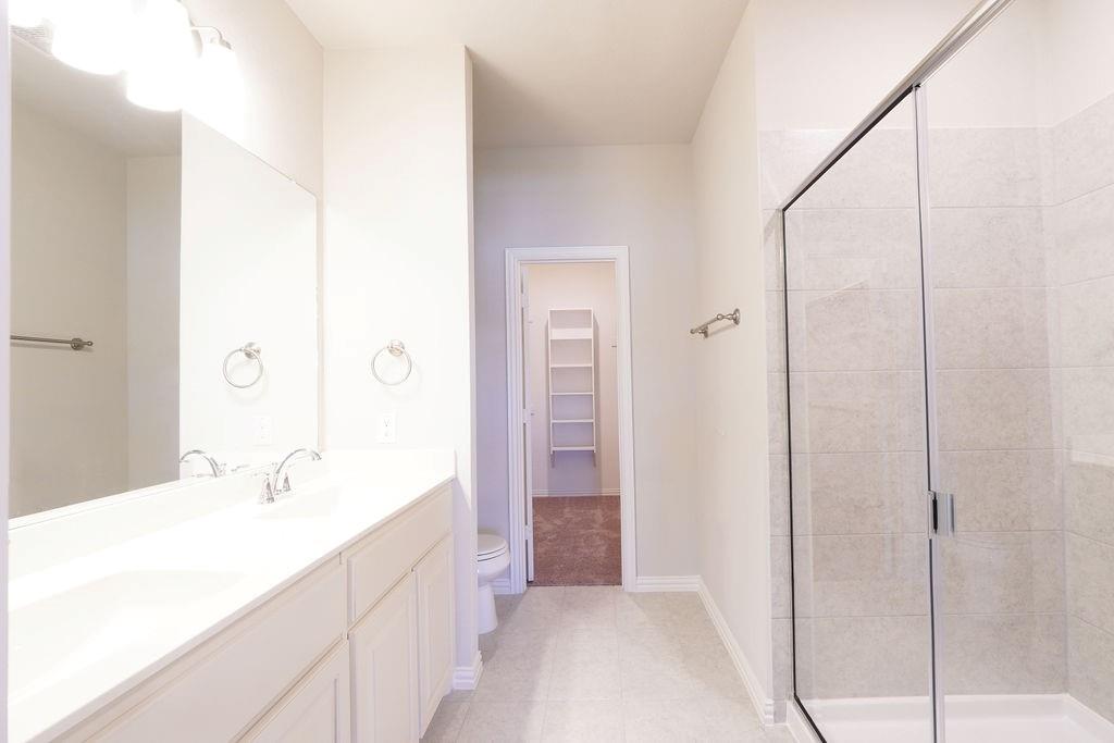 Vista Del Arroyo - Residential Lease