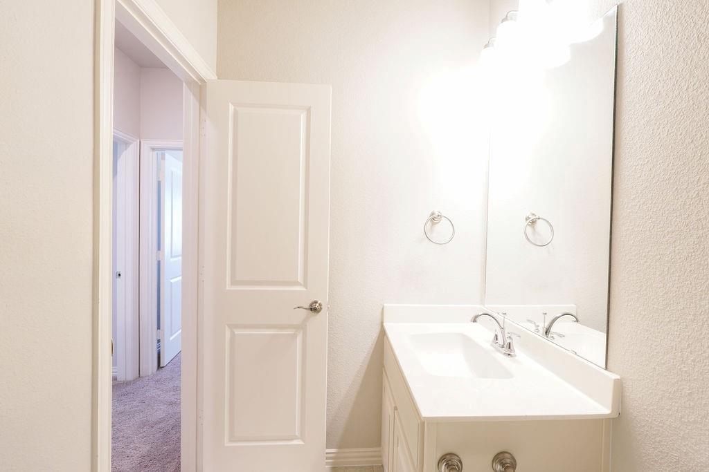 Vista Del Arroyo - Residential Lease