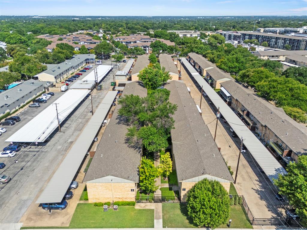 Sandhurst Plaza Condo - Residential