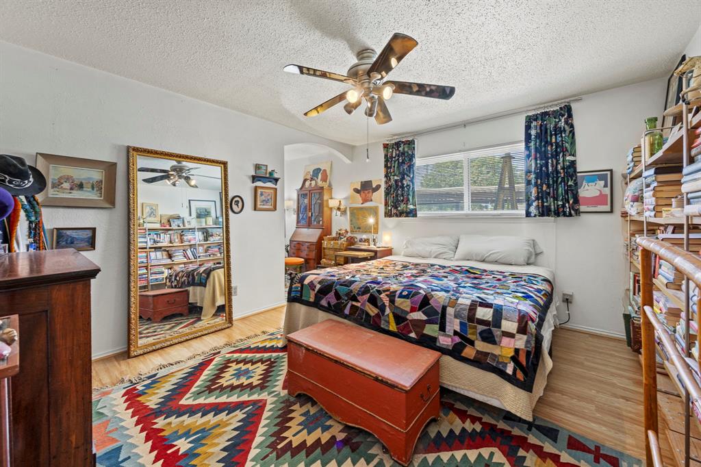 Sandhurst Plaza Condo - Residential