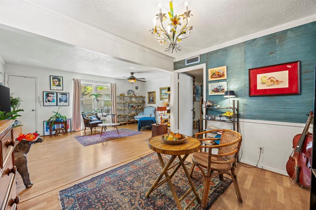 Sandhurst Plaza Condo - Residential