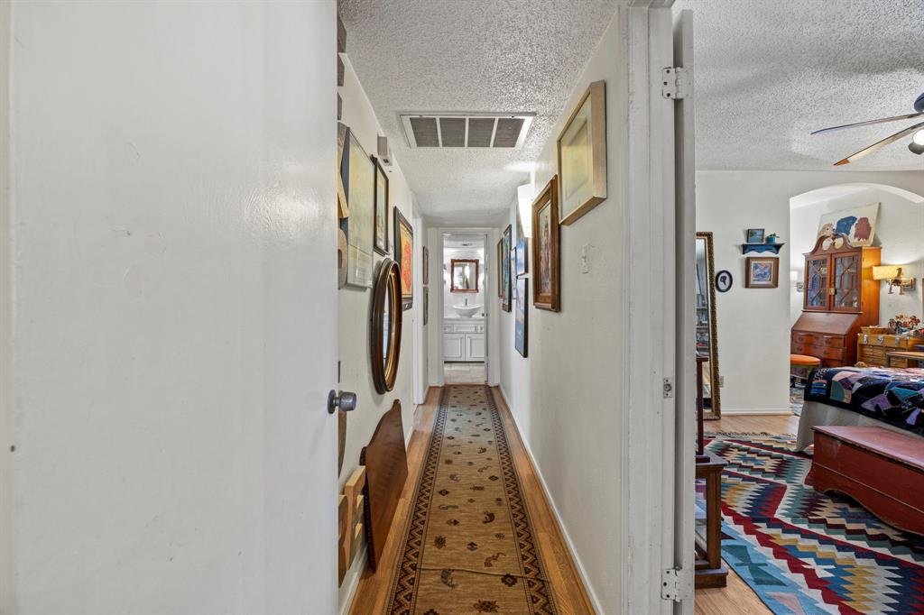 Sandhurst Plaza Condo - Residential