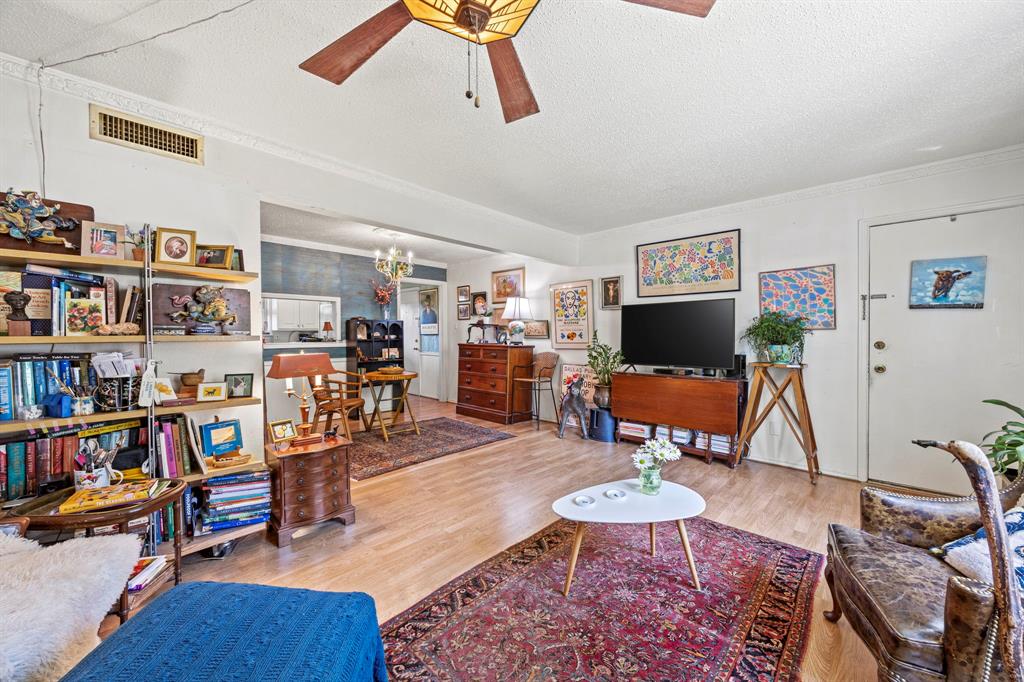 Sandhurst Plaza Condo - Residential