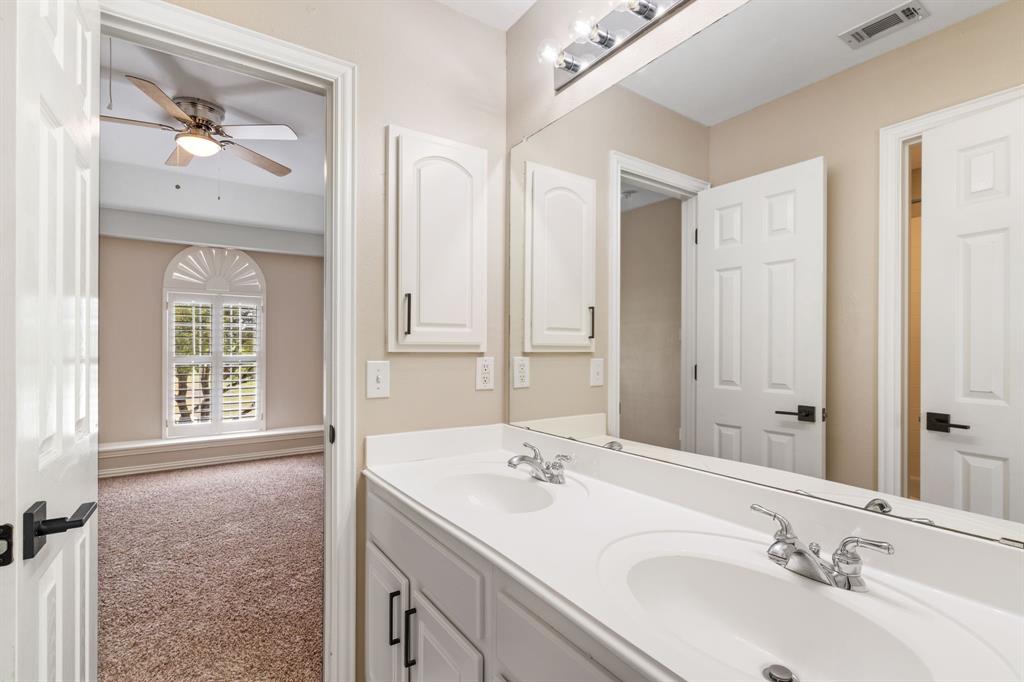 Hollows Northlake Woodlands - Residential