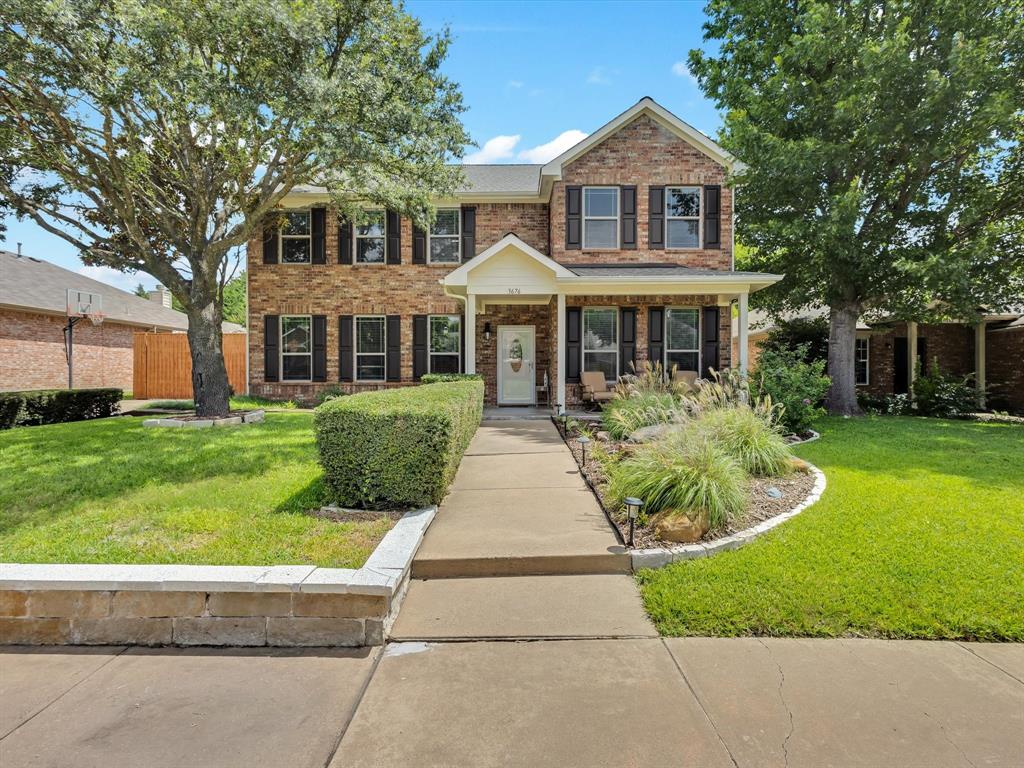 3676 Hawthorne Trail