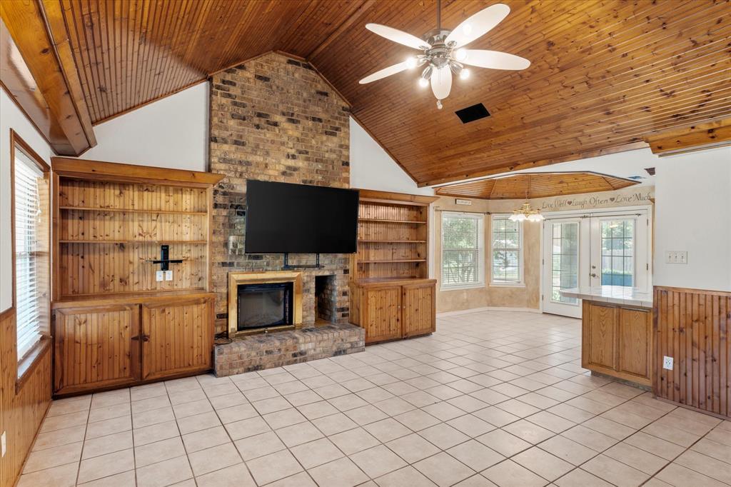 Mill Creek Home - Residential