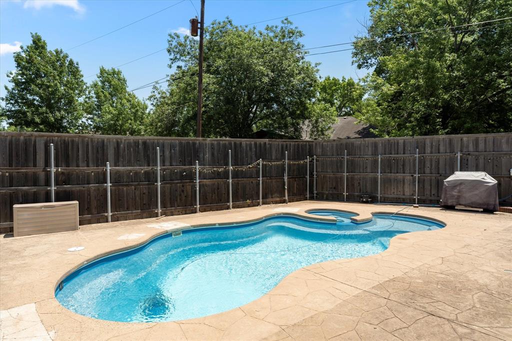 Mill Creek Home - Residential