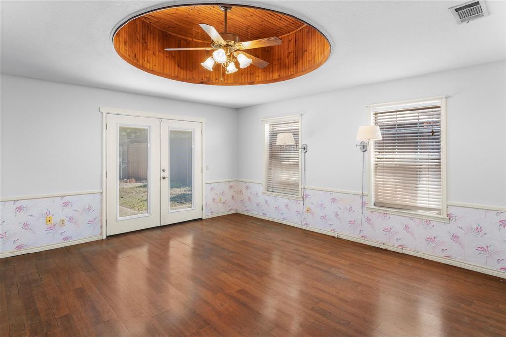 Mill Creek Home - Residential