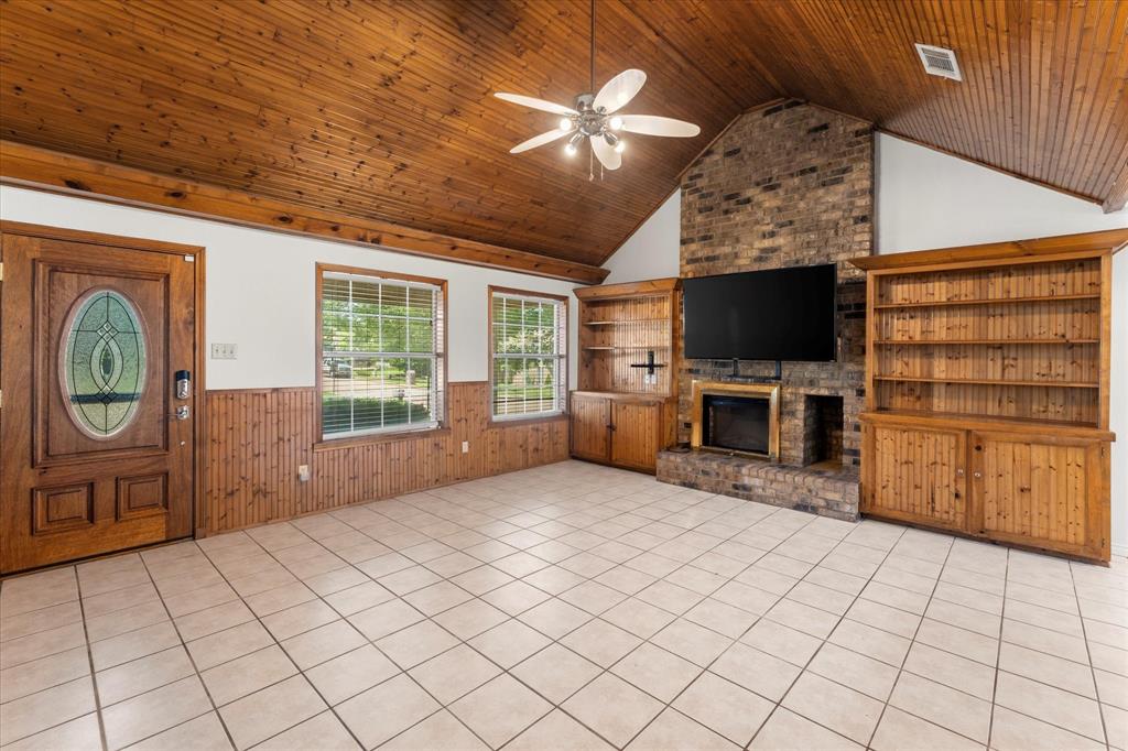 Mill Creek Home - Residential