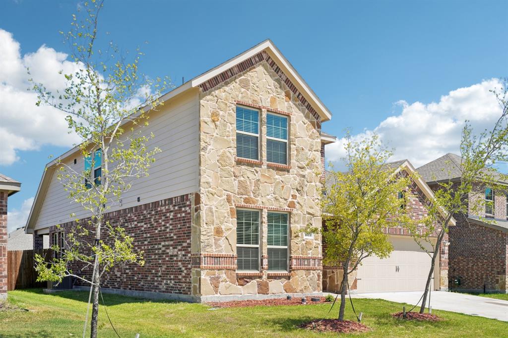1613 Harvest Glen Drive