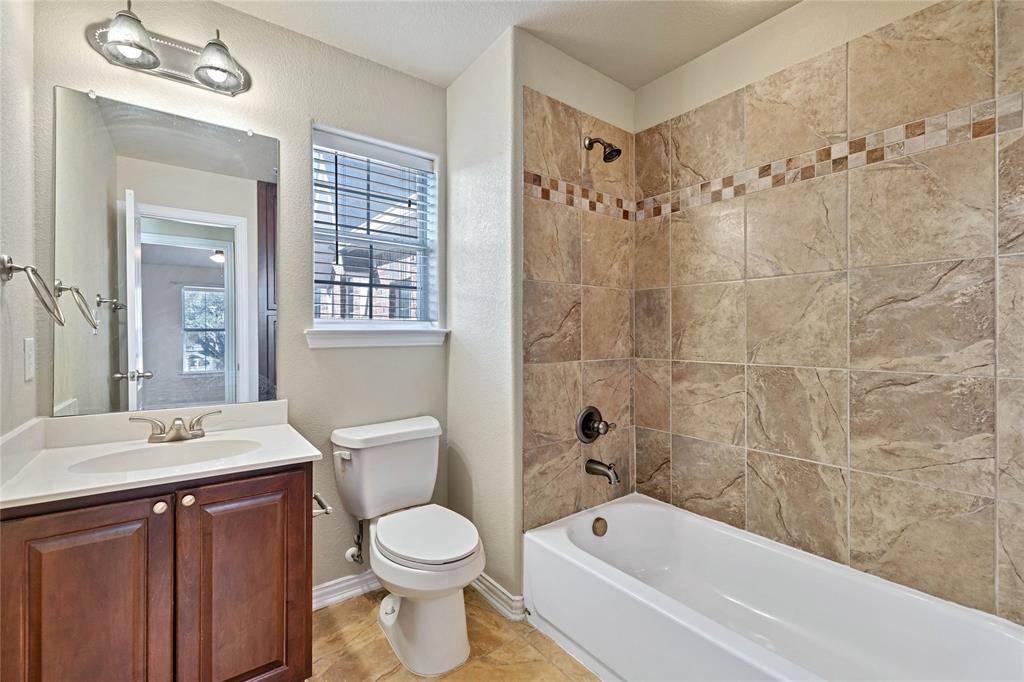 Chateaux Of Allen Twnhms The - Residential