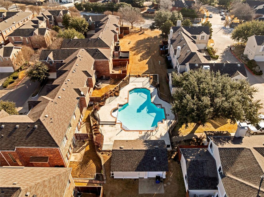 Chateaux Of Allen Twnhms The - Residential