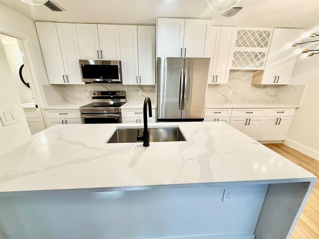 Bristle Cone Twnhs Conds - Residential