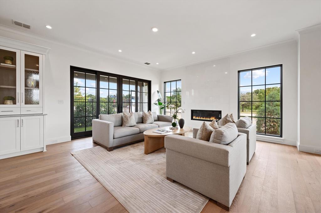 Lakeside Village Phase1 - Residential