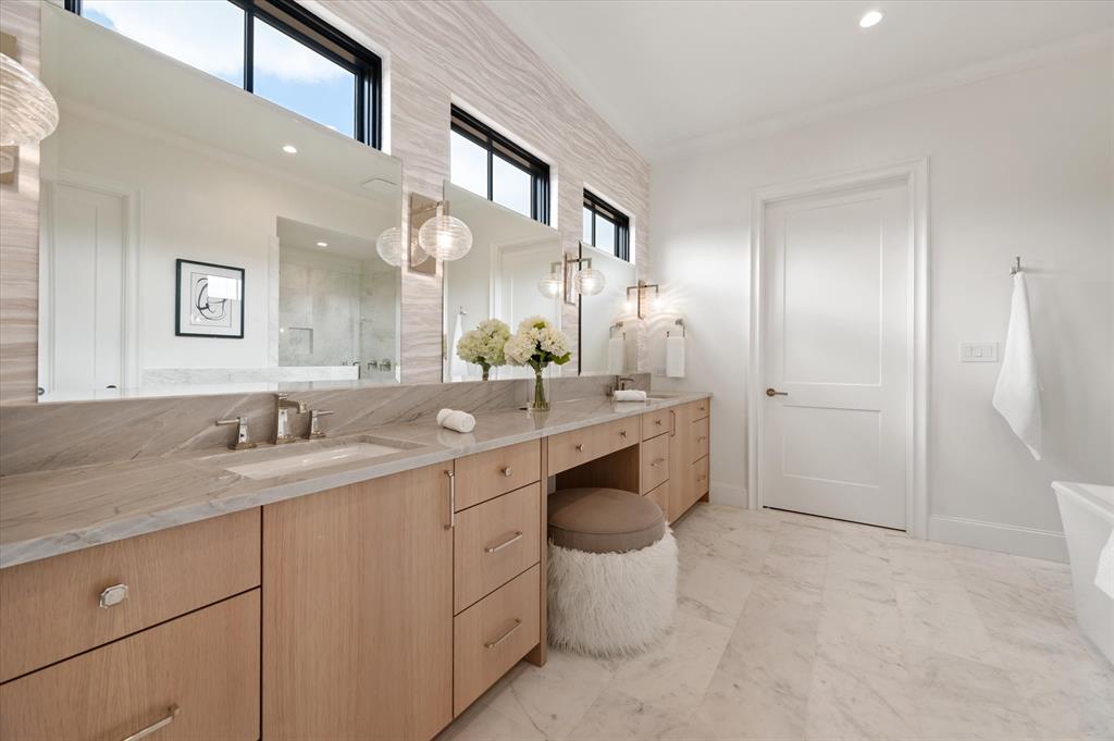 Lakeside Village Phase1 - Residential