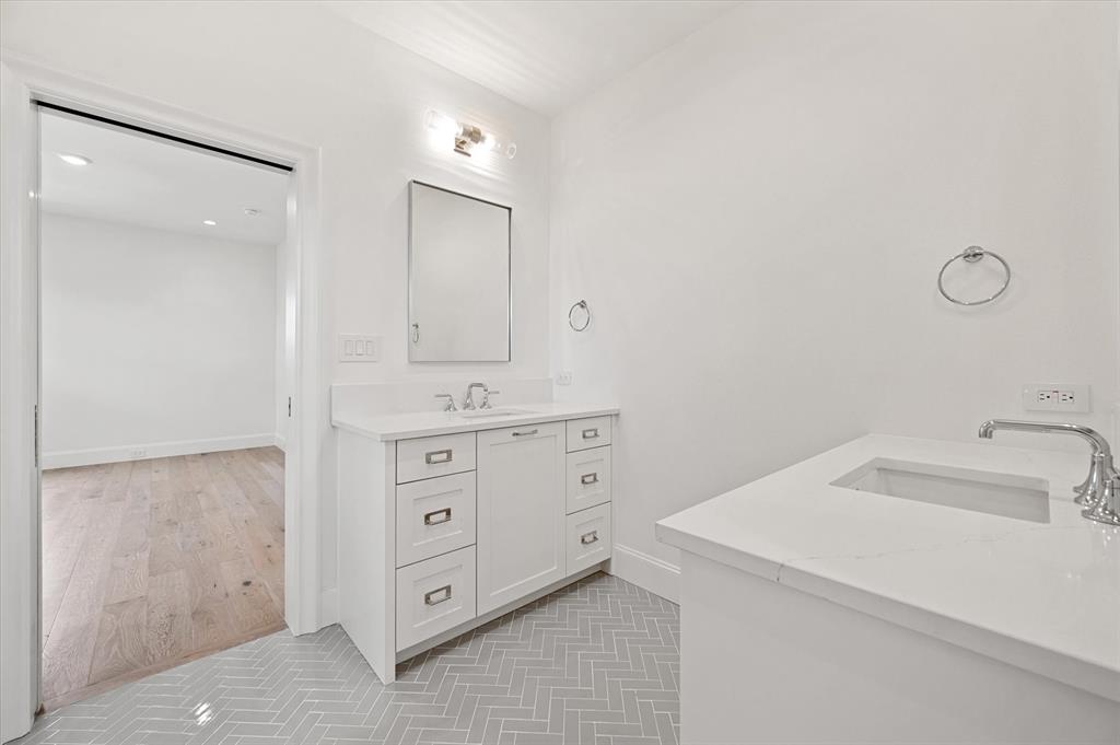 Lakeside Village Phase1 - Residential