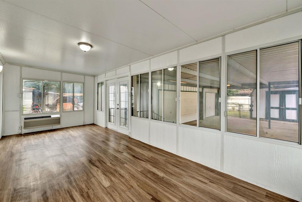 Pleasant Oaks - Residential