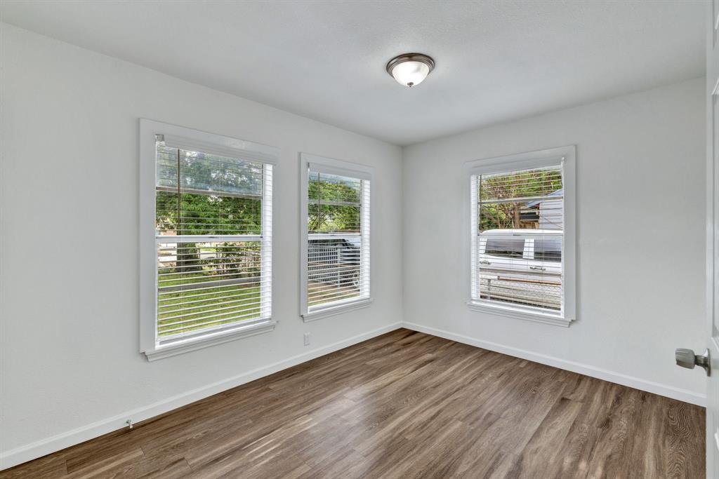 Pleasant Oaks - Residential