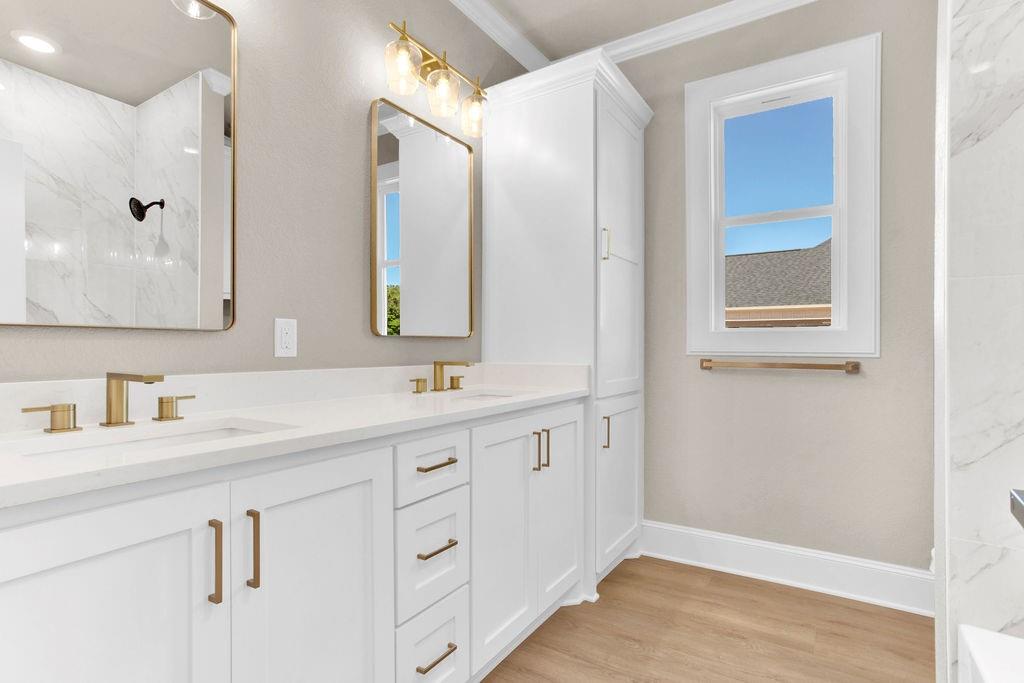 VISTA RIDGE - Residential