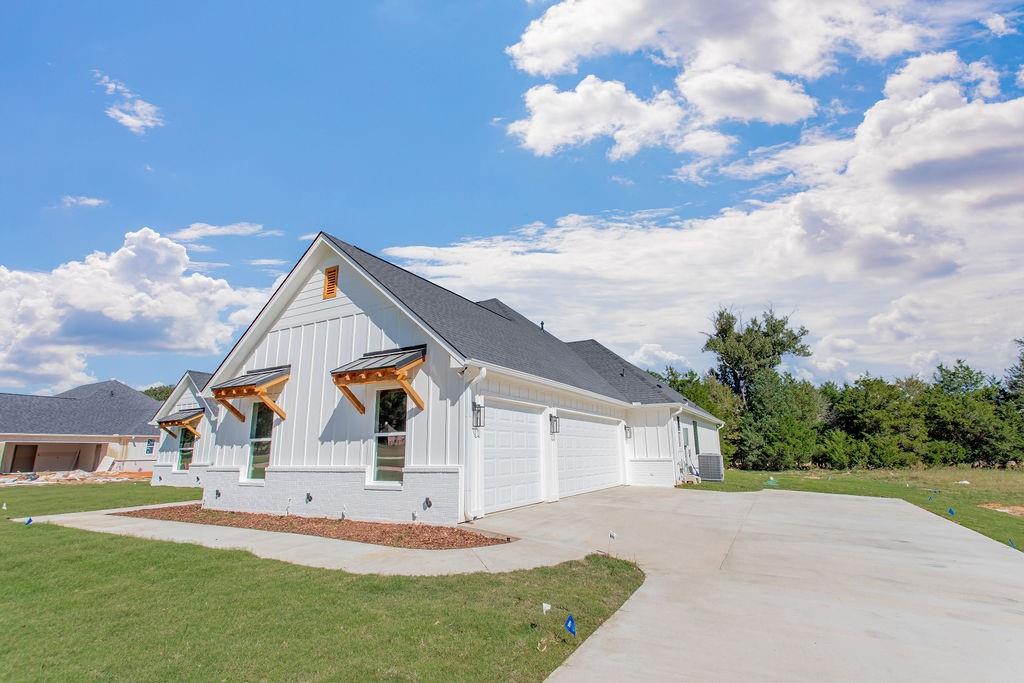 VISTA RIDGE - Residential