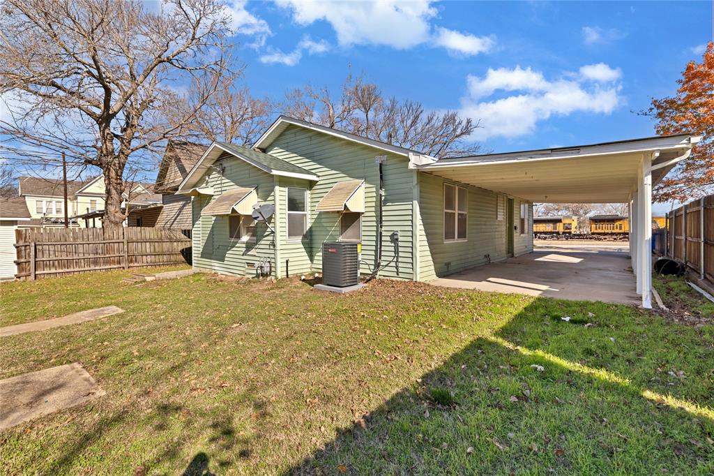 Ennis-Dvv - Residential Lease