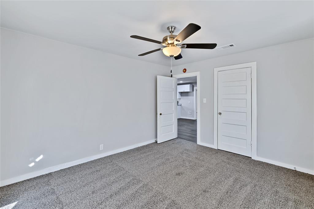 Ennis-Dvv - Residential Lease