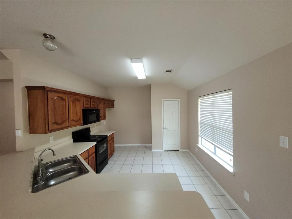 Photo of 2851 Avery, Rockwall, TX 75032 (MLS # 21175488)