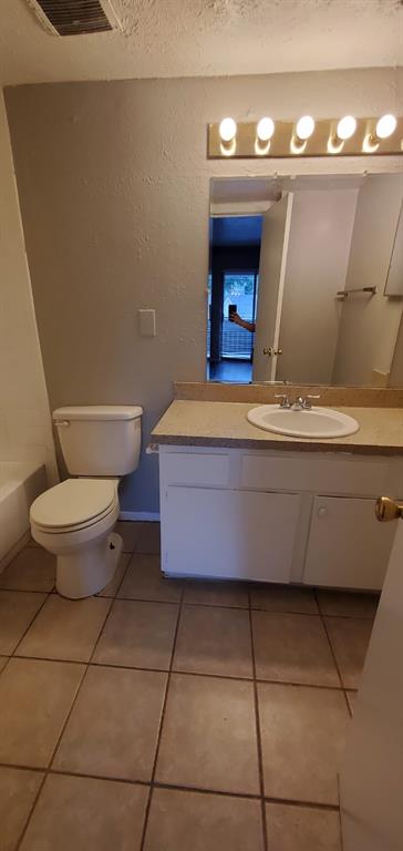 Cullums J D - Residential Lease