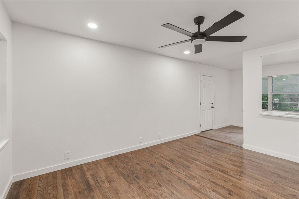 3937 Woodlane Avenue