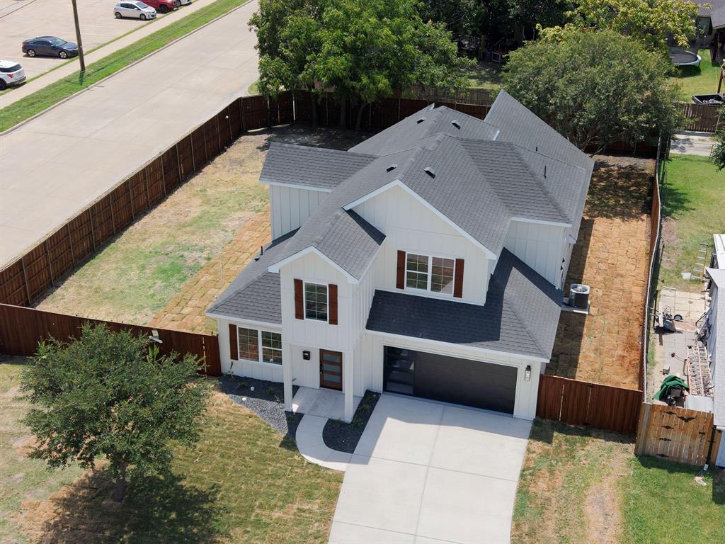 3825 Williamsburg Drive